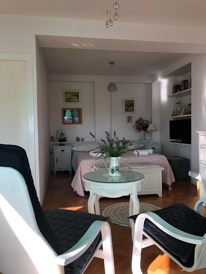 Apartment Nora Split 0*,